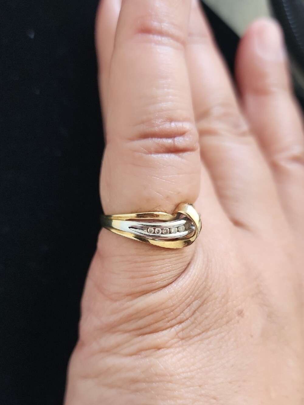 10K Two Tone Gold Diamond Accent Knot Ring Size 8 - Picture 2 of 4